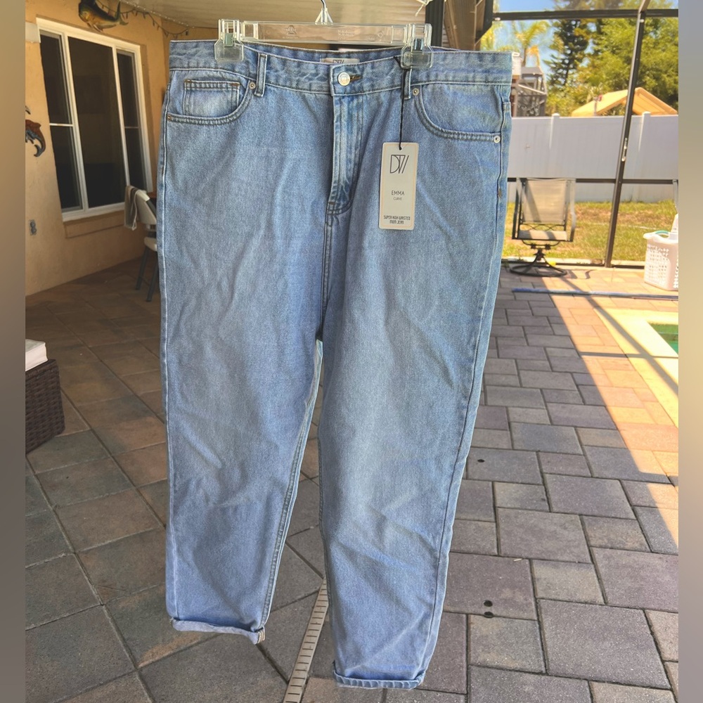 Super High Wasted Mom Jean